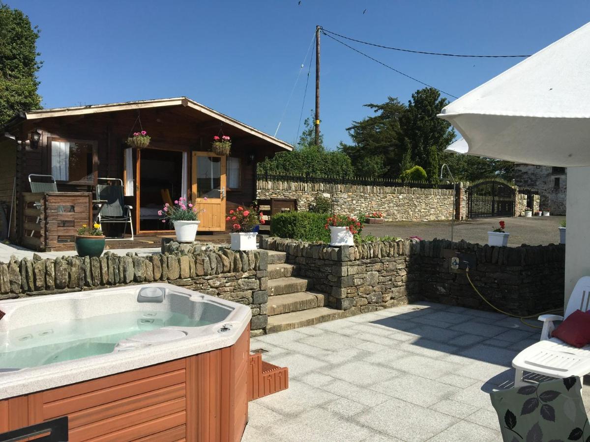 Chalet Free Sauna & Spa Superking Bed Killaloo ภายนอก รูปภาพ