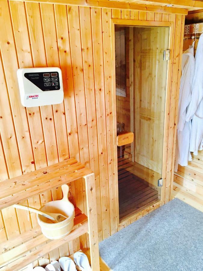 Chalet Free Sauna & Spa Superking Bed Killaloo ภายนอก รูปภาพ